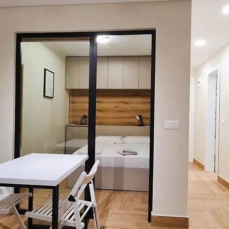 2v1 - Center 4 Lägenhet